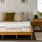 King-Size-Plattformbett aus Massivholz