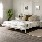 King-Size-Plattformbett aus Massivholz